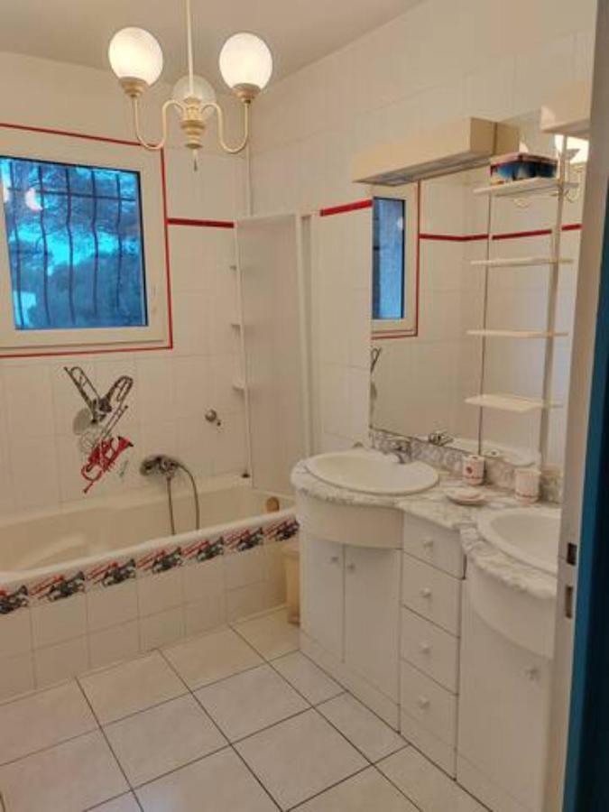 Chambre A Louer Dans Villa St Clair-V-Vue Etang Thau Сет Екстер'єр фото